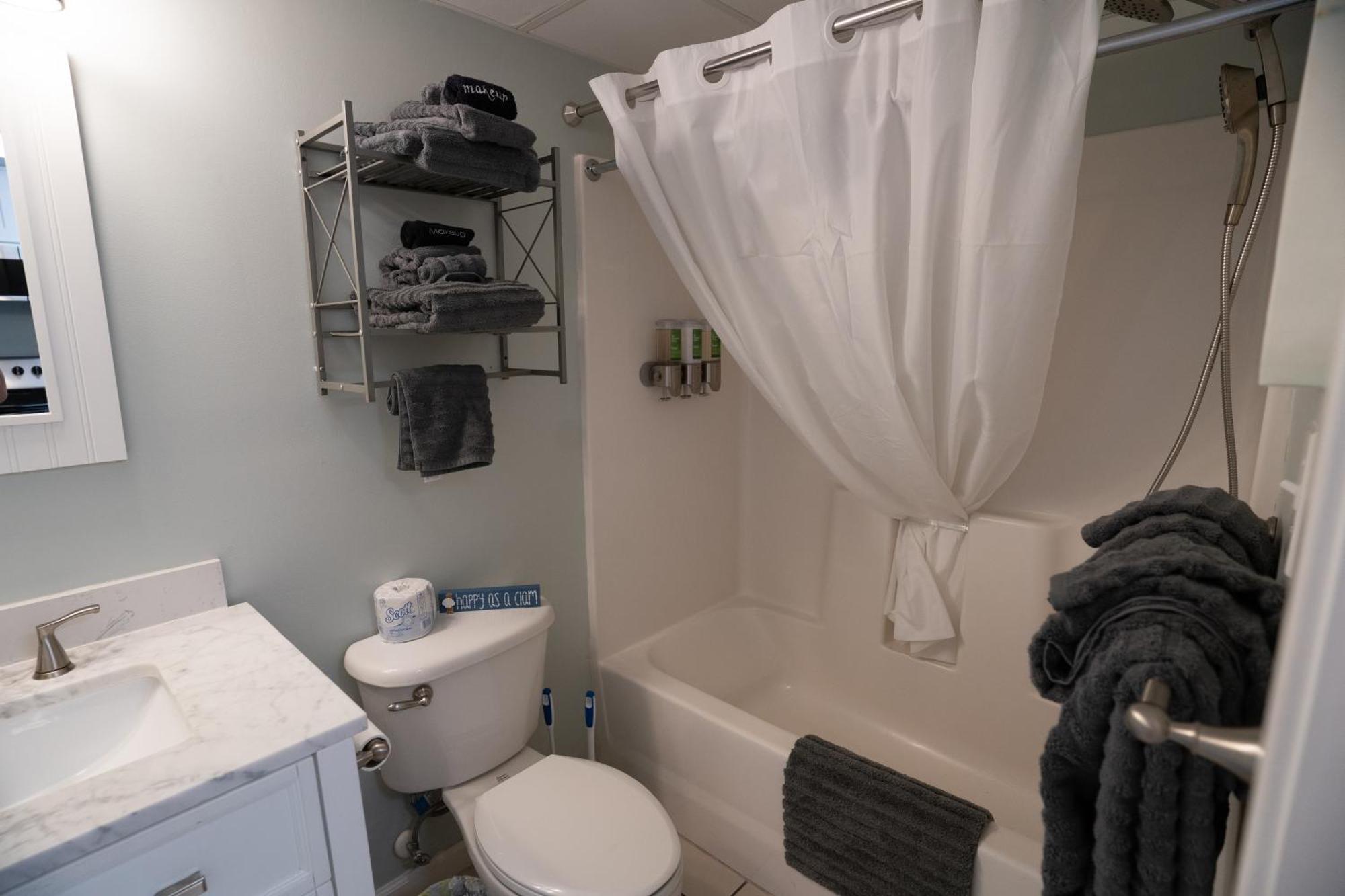 מירטל ביץ' Oceanview Condo With Pool, Hot Tub, Balcony, Right On The Beach מראה חיצוני תמונה