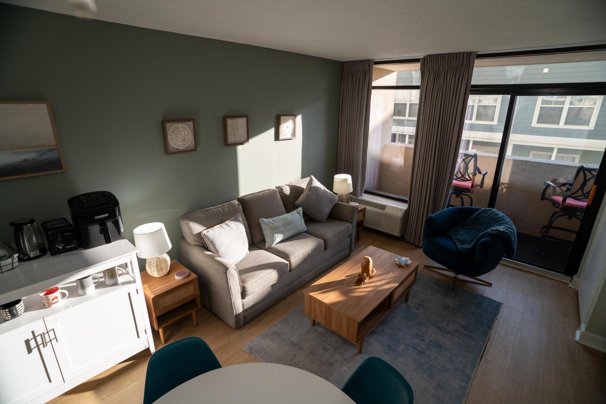 מירטל ביץ' Oceanview Condo With Pool, Hot Tub, Balcony, Right On The Beach מראה חיצוני תמונה