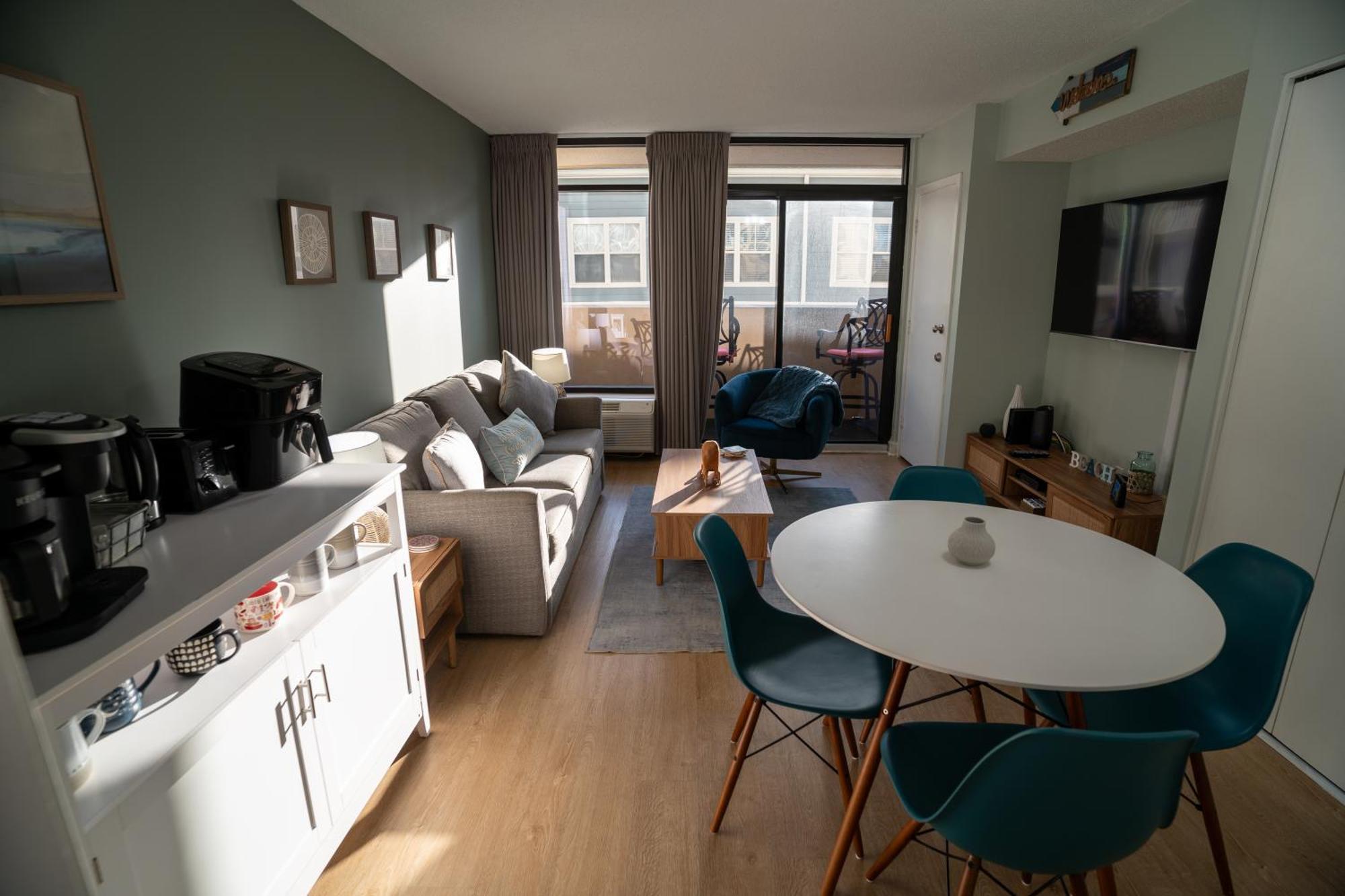 מירטל ביץ' Oceanview Condo With Pool, Hot Tub, Balcony, Right On The Beach מראה חיצוני תמונה